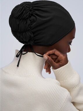 Haute Hijab - Hijab underscarf Black Ruched Satin Sleep Cap - Women Accessories